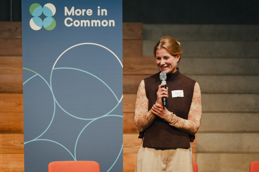 Ula Presenting